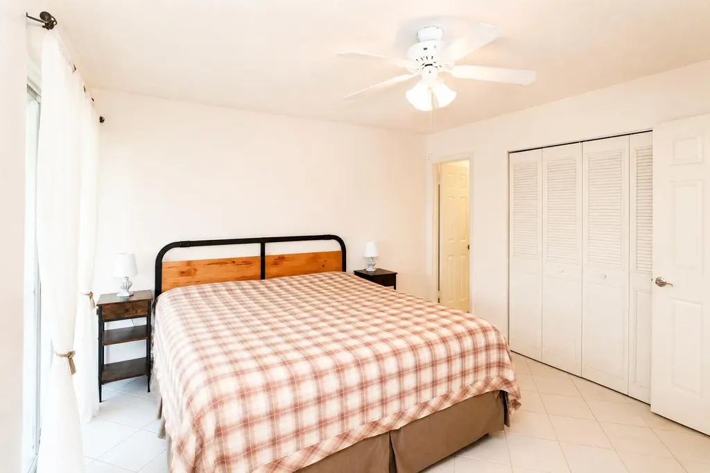 2929 SE Ocean Boulevard Stuart FL 34996