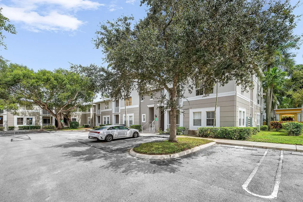 1008 SW Shoma Drive Royal Palm Beach FL 33414