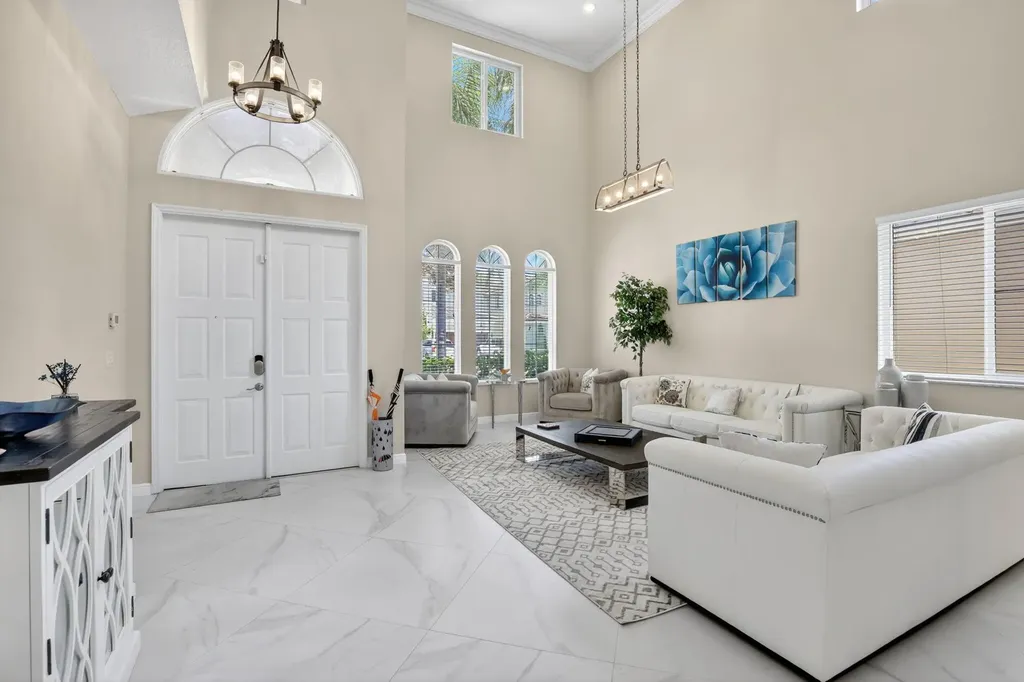 6249 SW 194th Avenue Pembroke Pines FL 33332