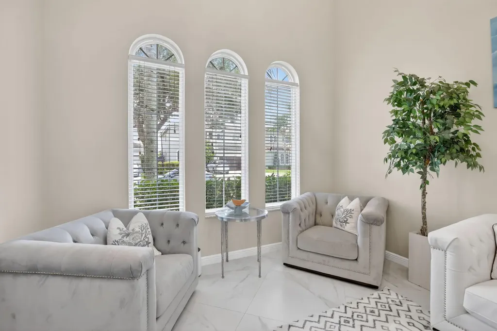 6249 SW 194th Avenue Pembroke Pines FL 33332