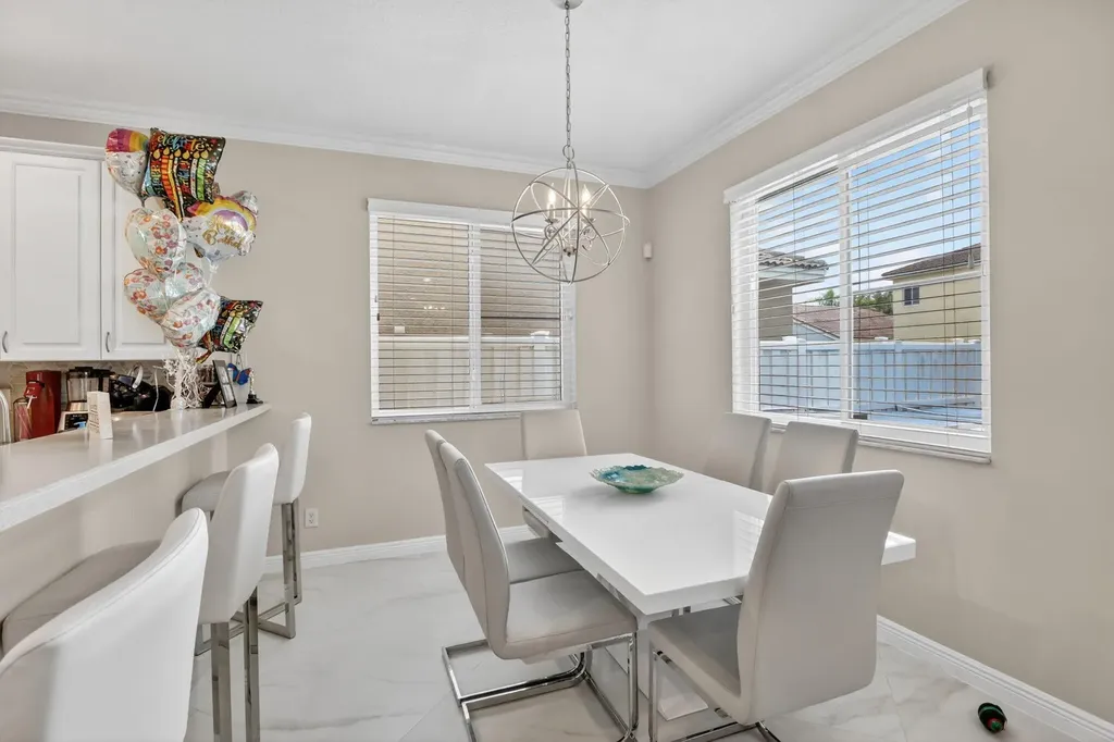 6249 SW 194th Avenue Pembroke Pines FL 33332