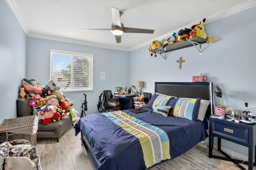 6249 SW 194th Avenue Pembroke Pines FL 33332