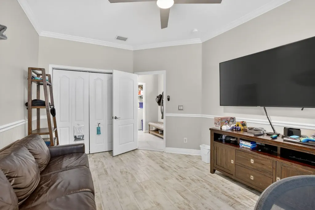 6249 SW 194th Avenue Pembroke Pines FL 33332