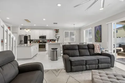 6249 SW 194th Avenue Pembroke Pines FL 33332