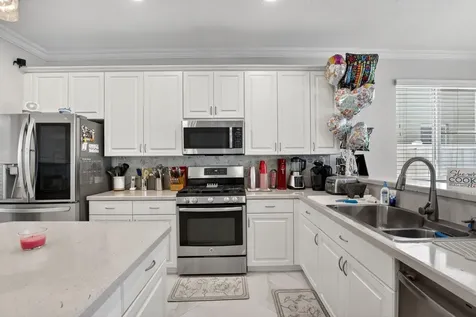 6249 SW 194th Avenue Pembroke Pines FL 33332