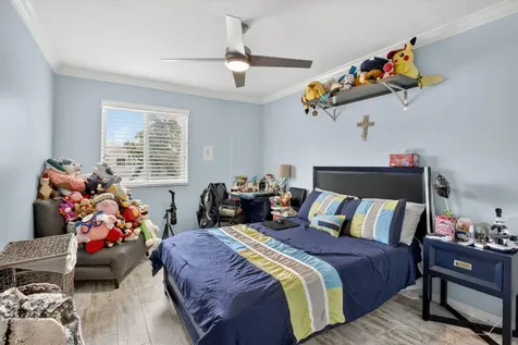 6249 SW 194th Avenue Pembroke Pines FL 33332