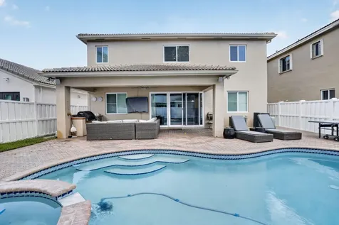 6249 SW 194th Avenue Pembroke Pines FL 33332
