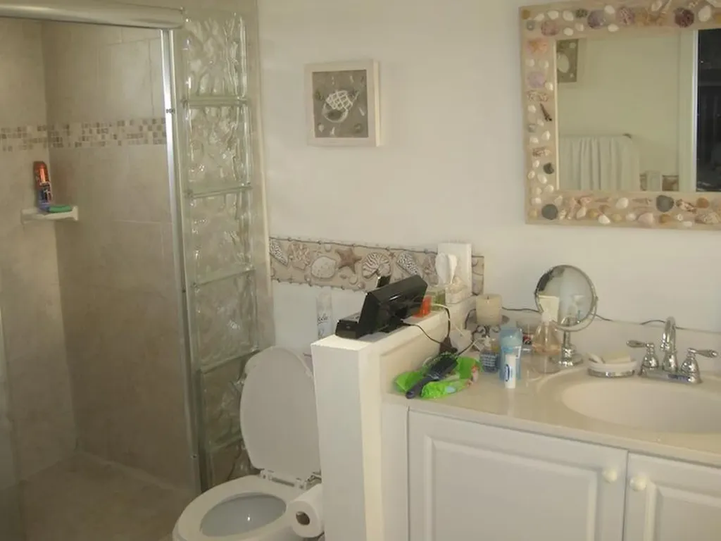 4070 NW 91st Terrace Sunrise FL 33351