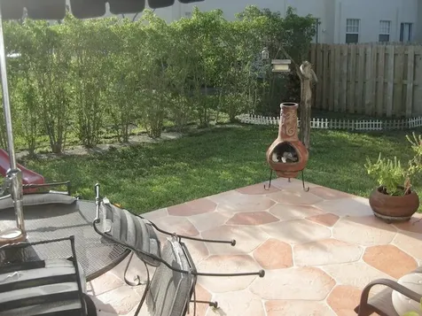 4070 NW 91st Terrace Sunrise FL 33351
