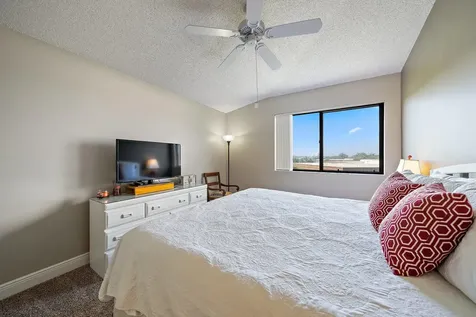 860 Bella Vista Court S Jupiter FL 33477