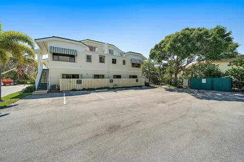 860 Bella Vista Court S Jupiter FL 33477
