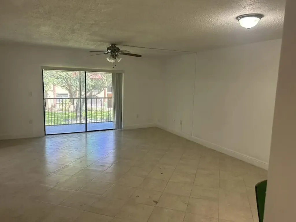3432 NW 86th Way Sunrise FL 33351