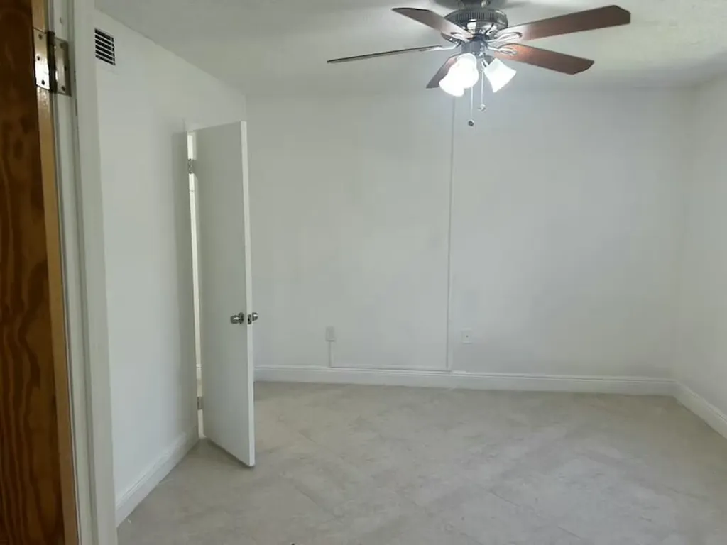 3432 NW 86th Way Sunrise FL 33351