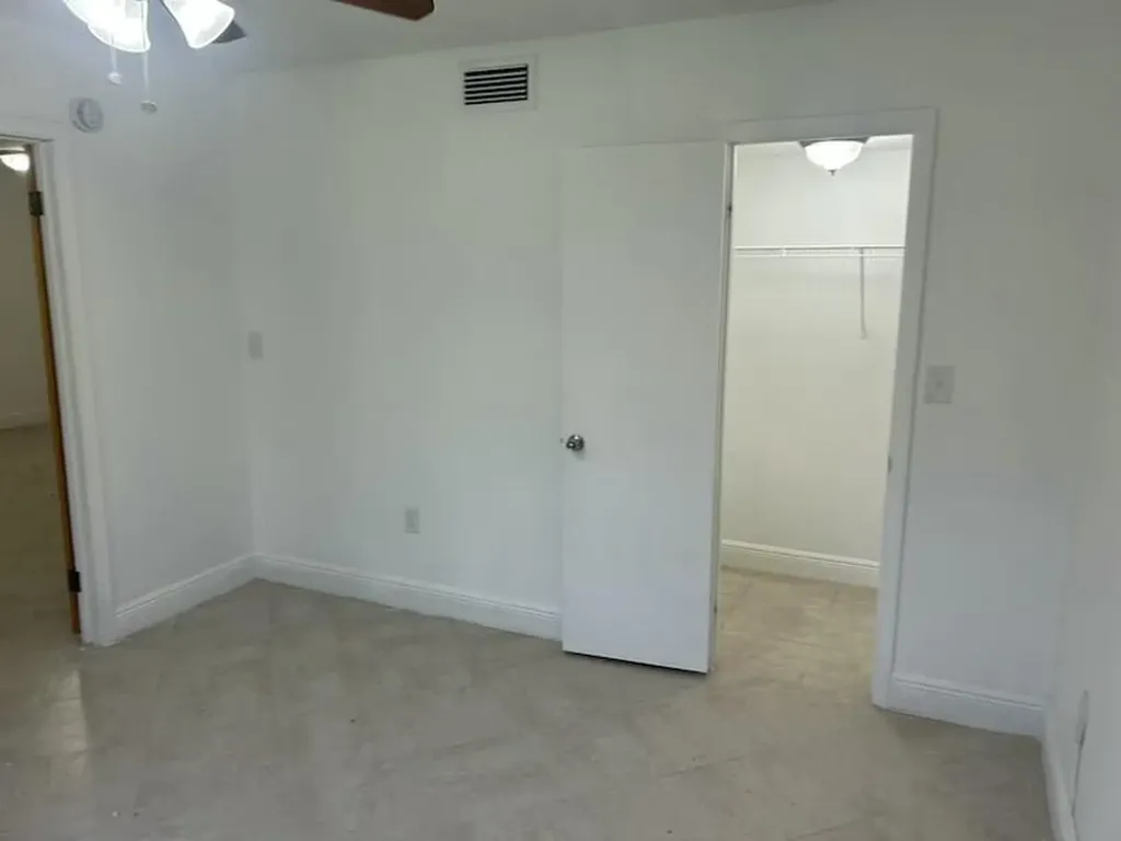 3432 NW 86th Way Sunrise FL 33351