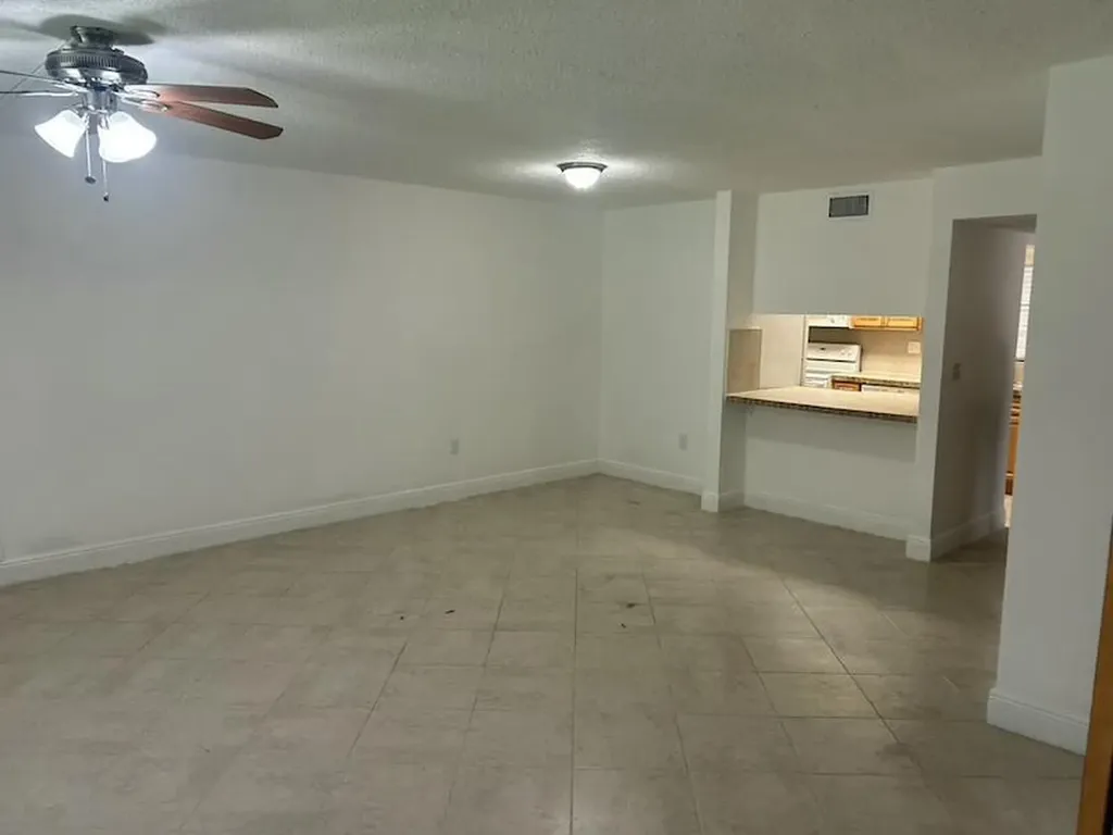 3432 NW 86th Way Sunrise FL 33351