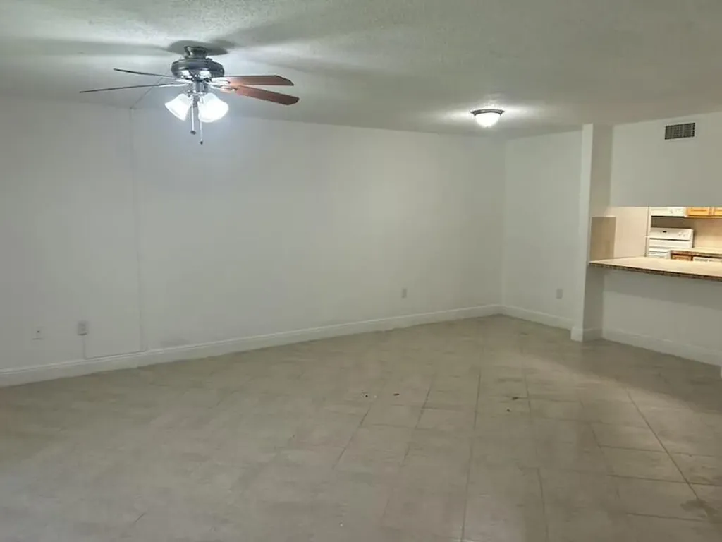 3432 NW 86th Way Sunrise FL 33351