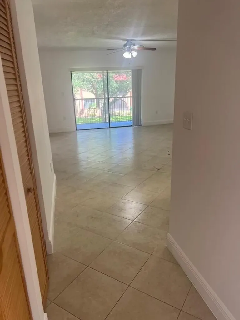 3432 NW 86th Way Sunrise FL 33351