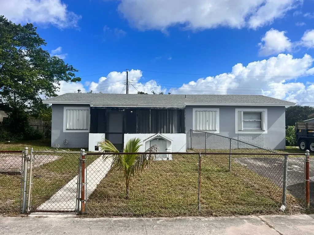 151 NE 17th Avenue Boynton Beach FL 33435