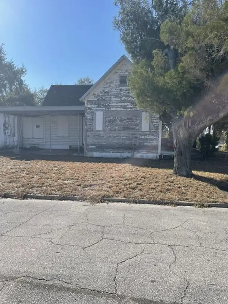 530 N 7th Street Fort Pierce FL 34950