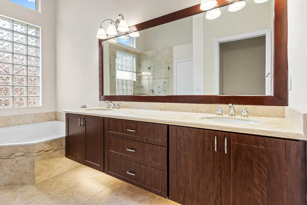 10653 St Thomas Drive Boca Raton FL 33498