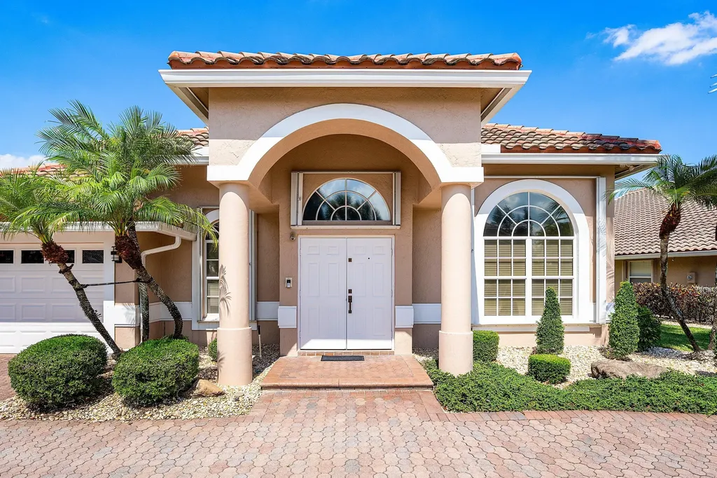 10653 St Thomas Drive Boca Raton FL 33498