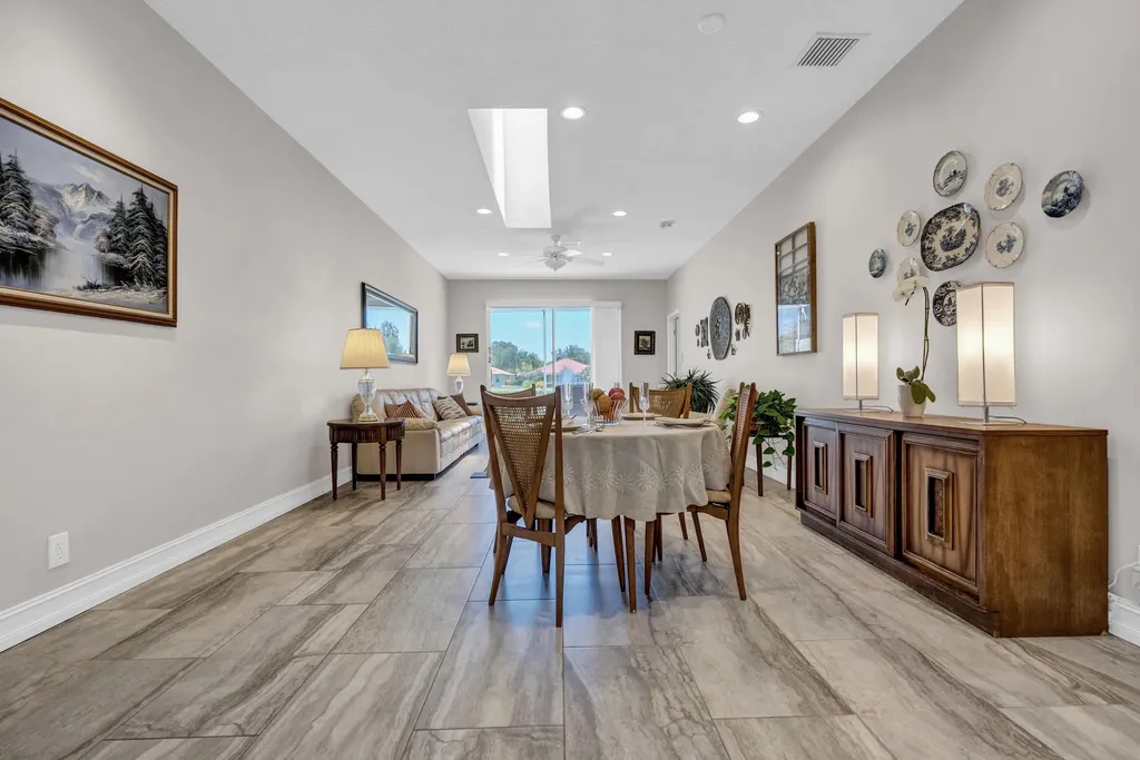 9532 N Crescent View Drive Drive N Boynton Beach FL 33437