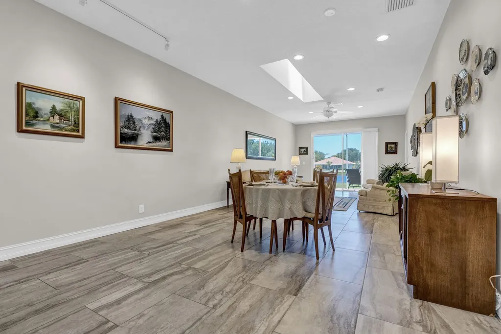 9532 N Crescent View Drive Drive N Boynton Beach FL 33437
