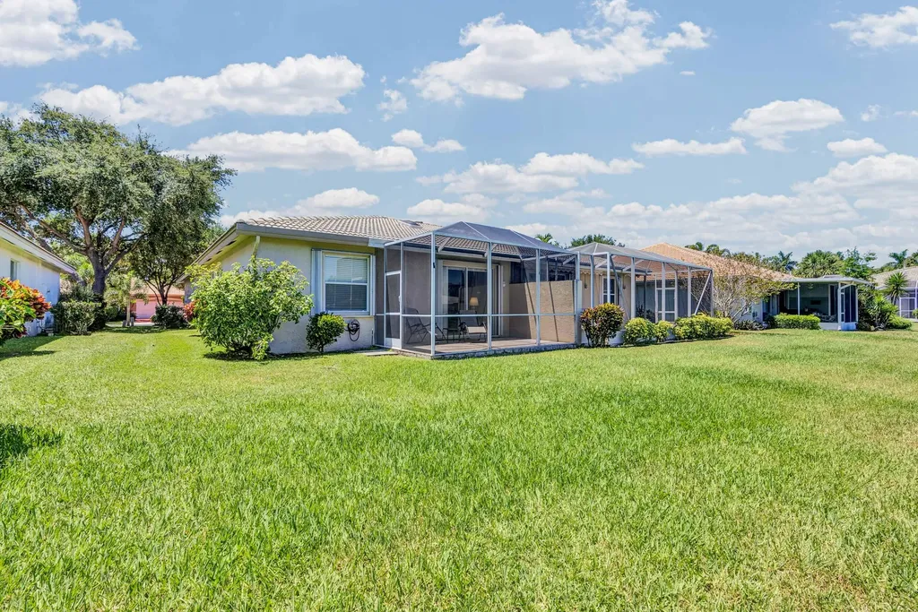 9532 N Crescent View Drive Drive N Boynton Beach FL 33437