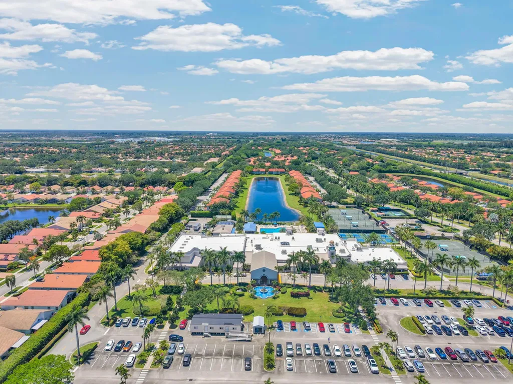 9532 N Crescent View Drive Drive N Boynton Beach FL 33437