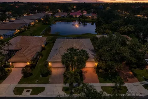9532 N Crescent View Drive Drive N Boynton Beach FL 33437