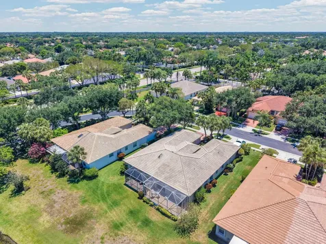 9532 N Crescent View Drive Drive N Boynton Beach FL 33437