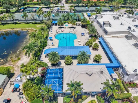 9532 N Crescent View Drive Drive N Boynton Beach FL 33437