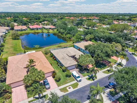 9532 N Crescent View Drive Drive N Boynton Beach FL 33437