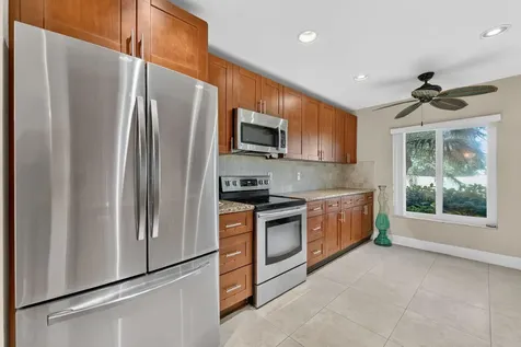 16353 Malibu Drive Weston FL 33326