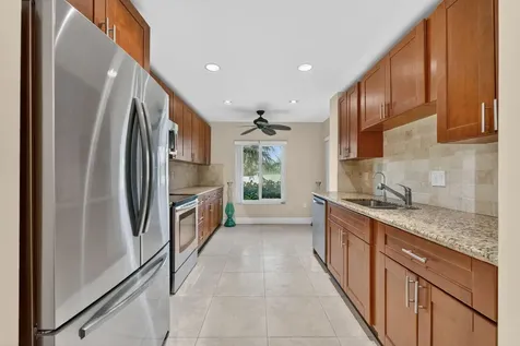 16353 Malibu Drive Weston FL 33326