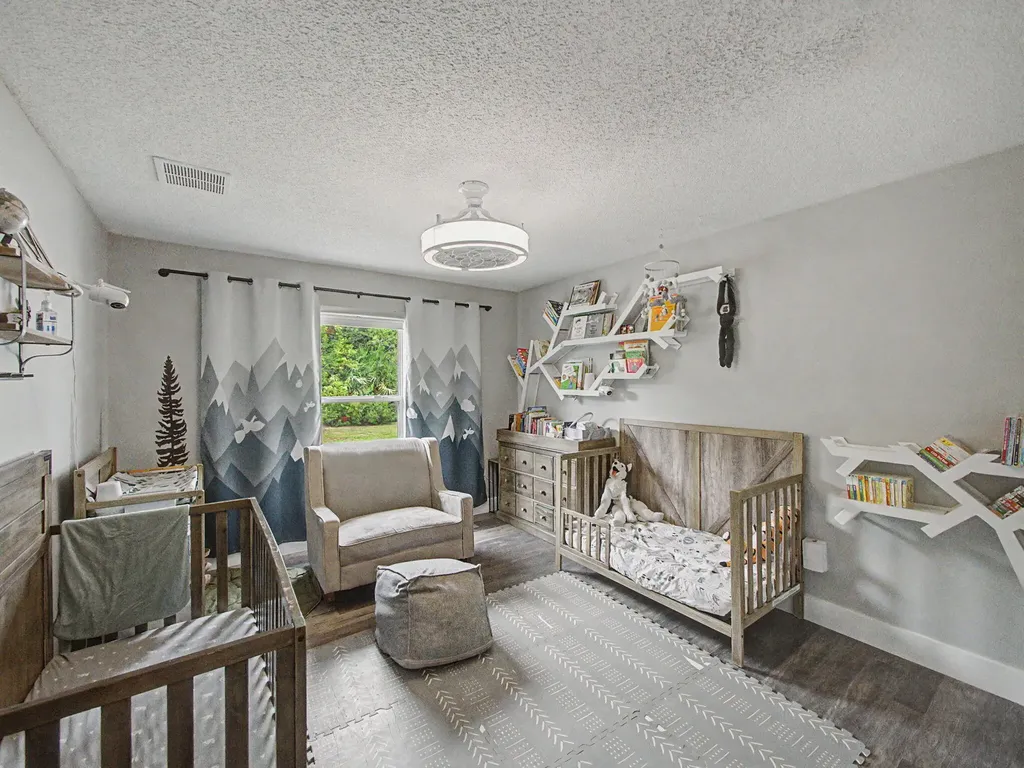1550 SW Kosnar Avenue Port St Lucie FL 34953