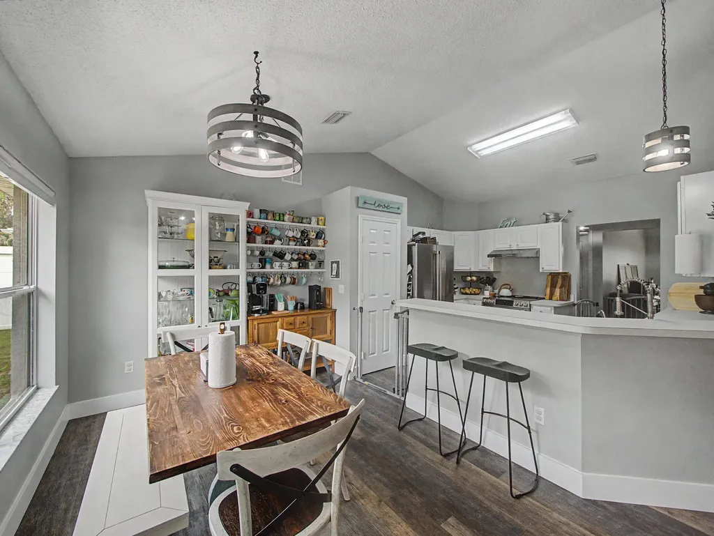 1550 SW Kosnar Avenue Port St Lucie FL 34953