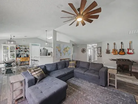 1550 SW Kosnar Avenue Port St Lucie FL 34953