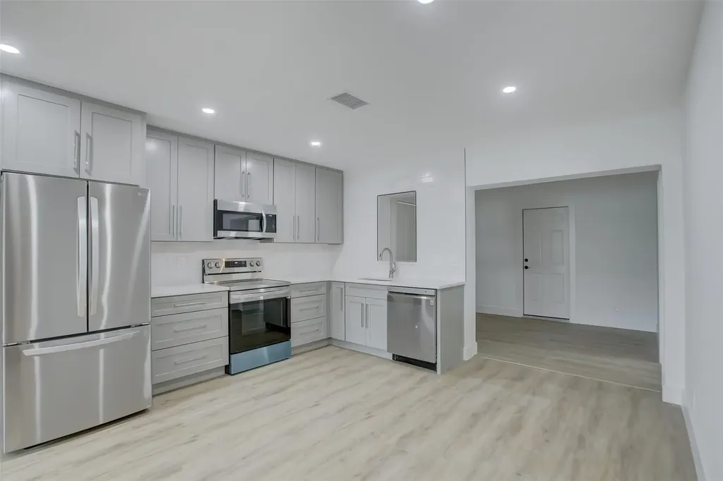 2155 NE 56th Court Fort Lauderdale FL 33308