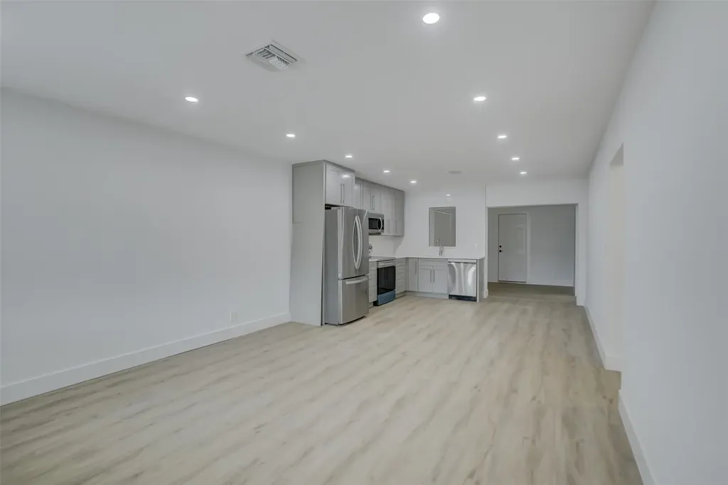 2155 NE 56th Court Fort Lauderdale FL 33308