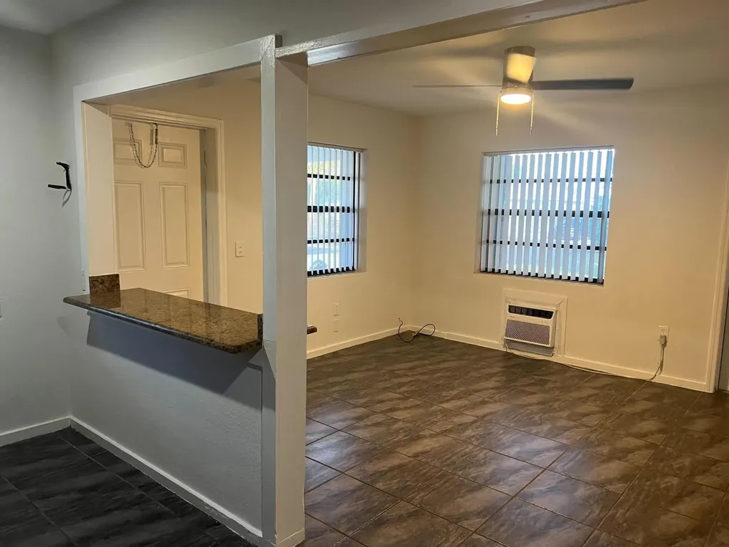 1202 S M Street Lake Worth Beach FL 33460