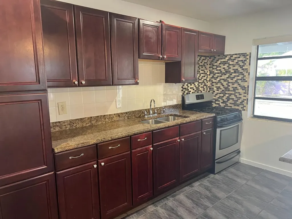 1202 S M Street Lake Worth Beach FL 33460
