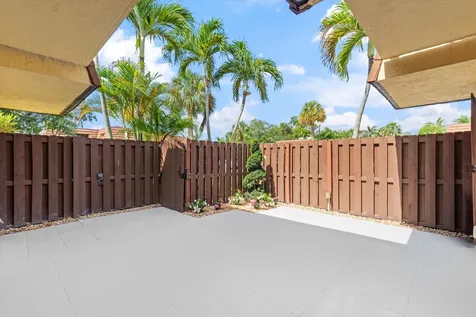 825 Center Street Jupiter FL 33458