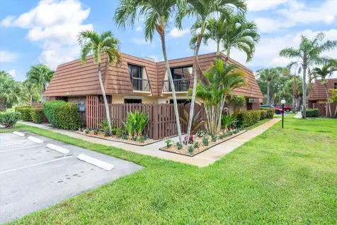 825 Center Street Jupiter FL 33458