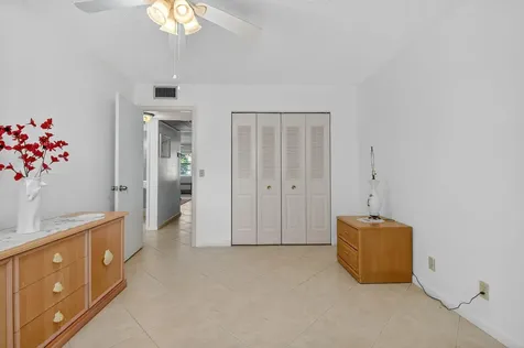 317 N Windsor N West Palm Beach FL 33417