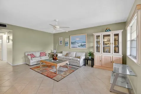 317 N Windsor N West Palm Beach FL 33417