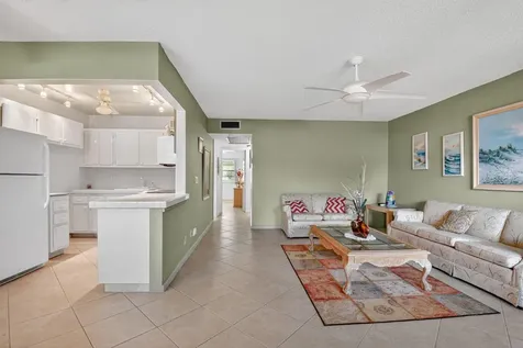 317 N Windsor N West Palm Beach FL 33417