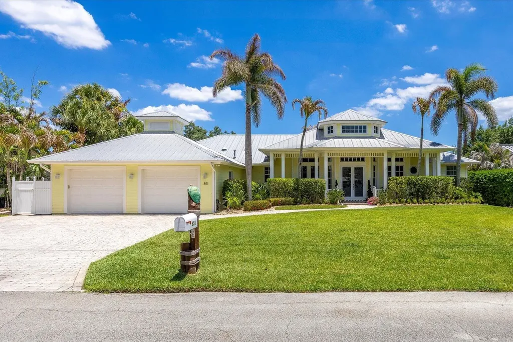 Palm City FL, 851 SW Pine Tree Lane