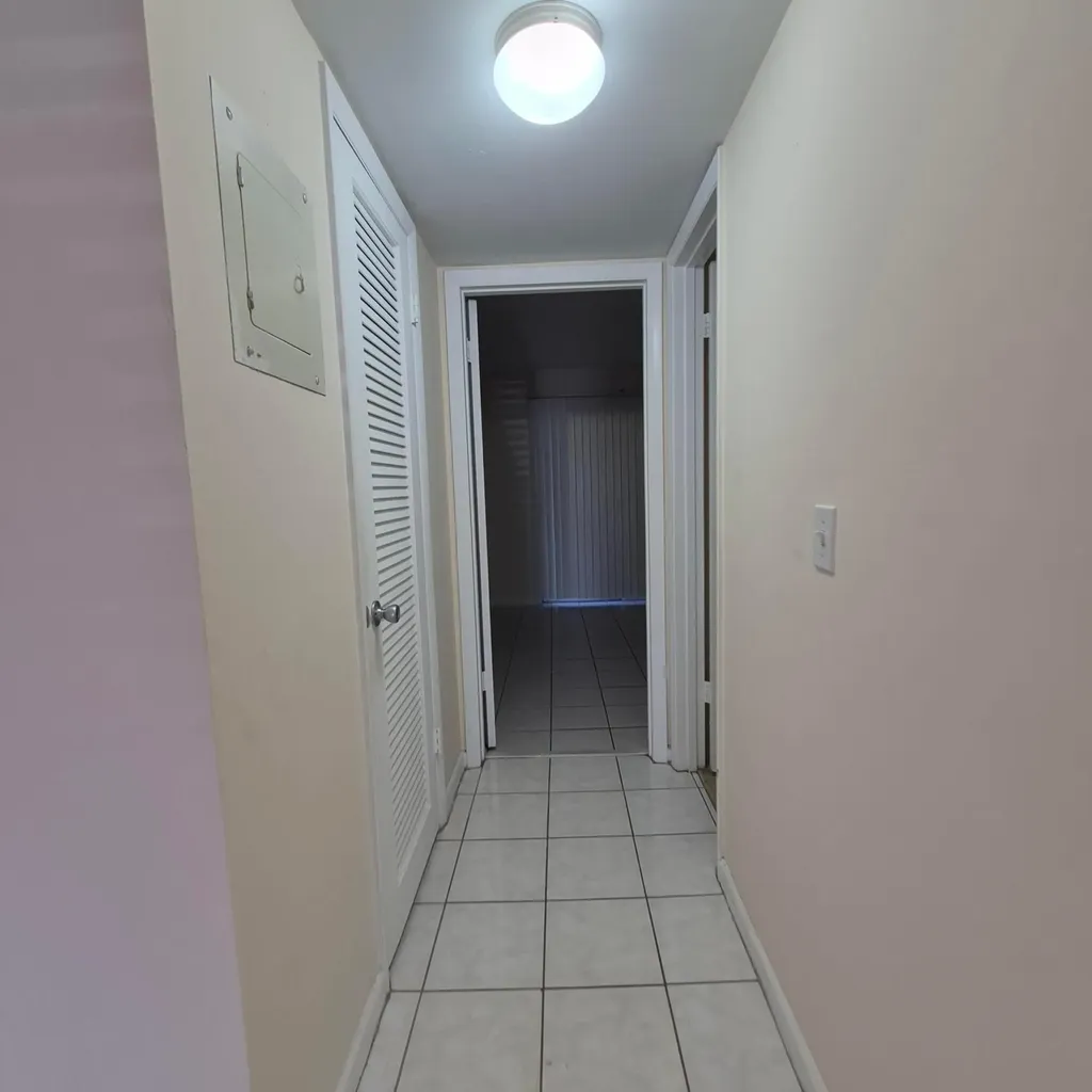 118 Kent H West Palm Beach FL 33417