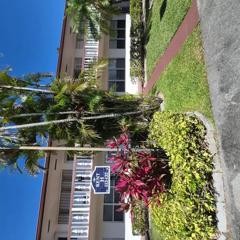 118 Kent H West Palm Beach FL 33417